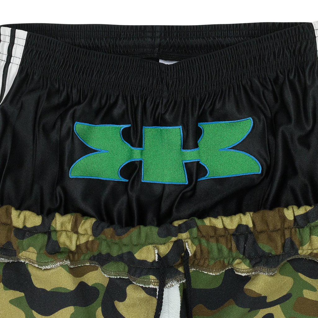 GREEDY UNIT x MURD333R.FM GREEN CAMO SWEATSHORTS