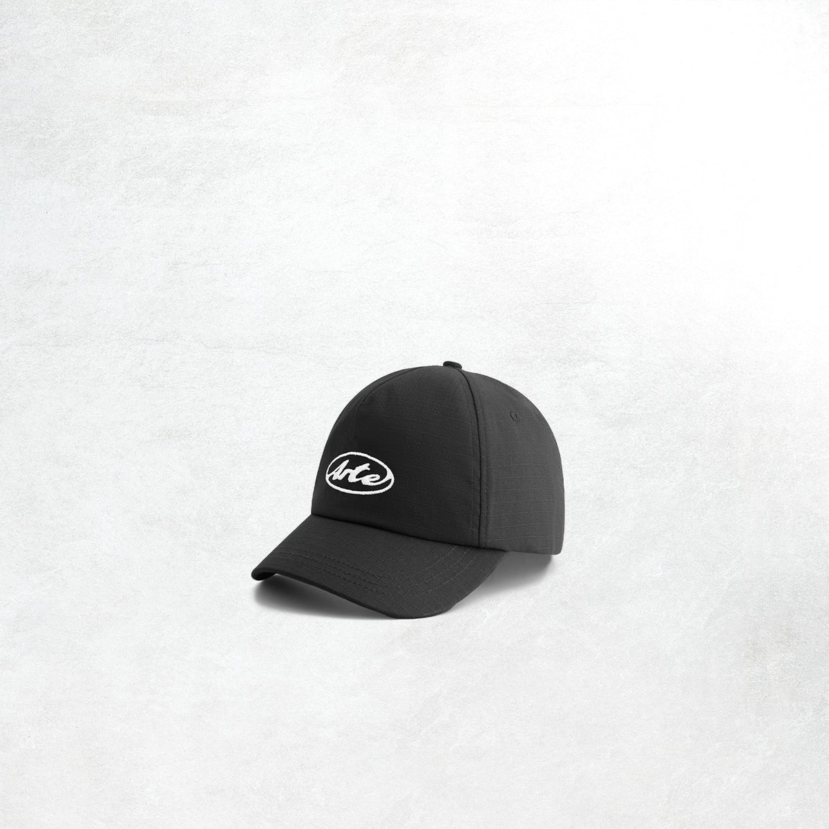 Arte Round Logo Cap: Black