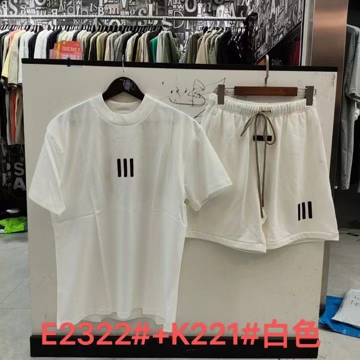 ESSENTIALS FEAR OF GOD III Graphic Short-Sleeve Set