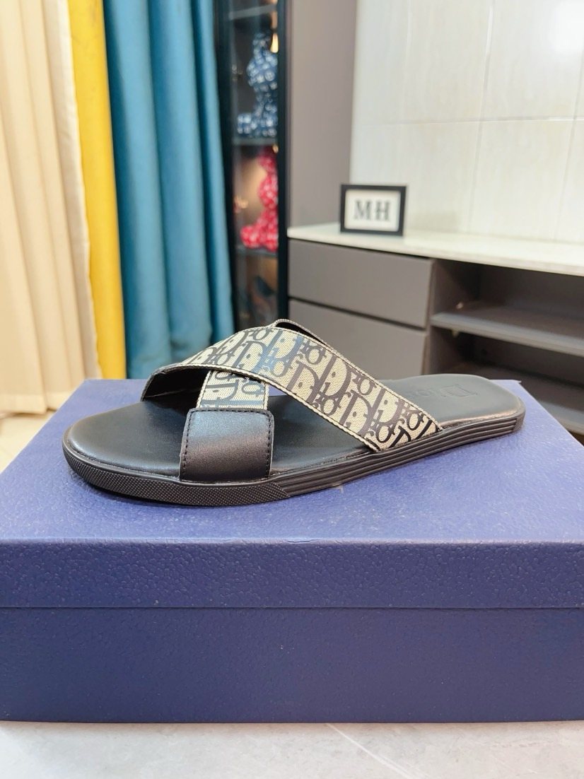 Dior Men's Patterned Cross-Strap Slide Sandals - Black and Beige