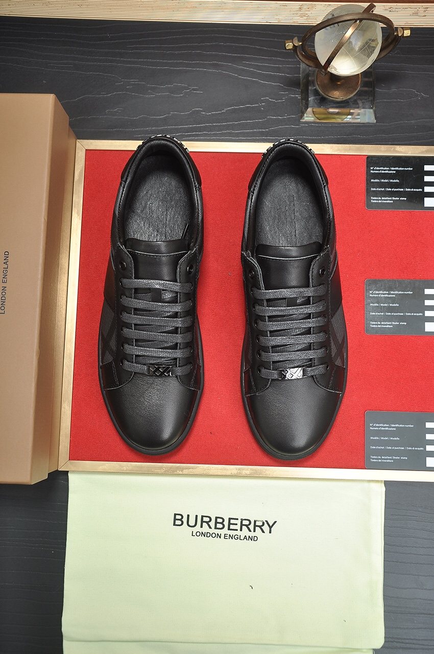 Burberry Check-Panel Low-Top Sneakers