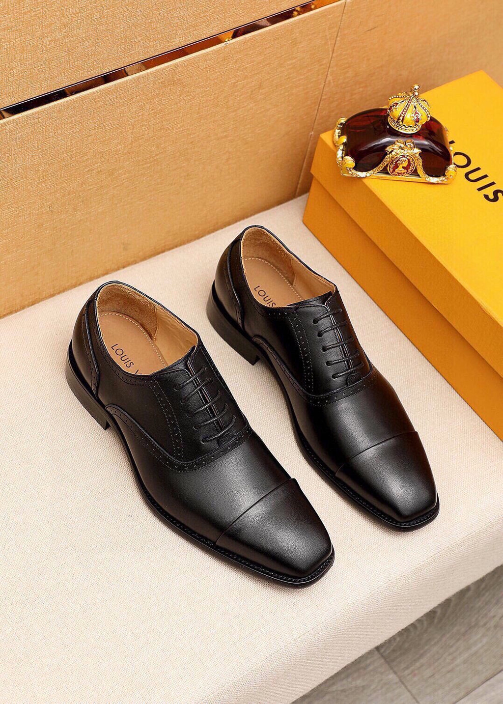 Louis Vuitton Cap-Toe Lace-Up Dress Shoes