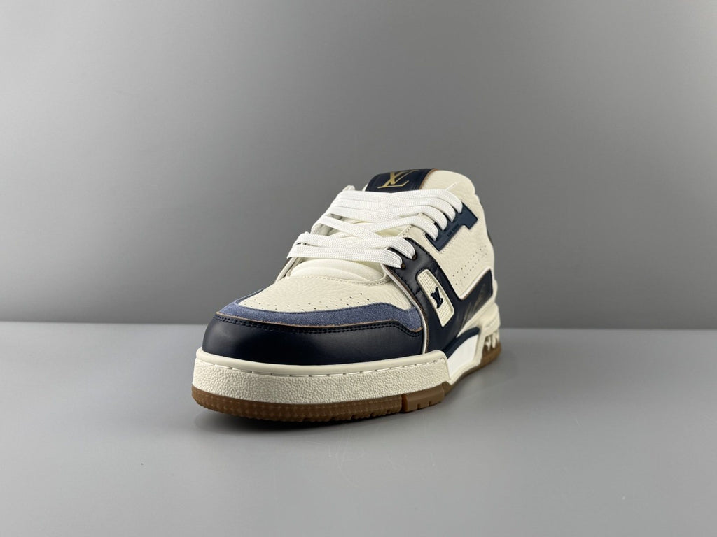 Louis Vuitton White & Navy Low-Top Sneakers